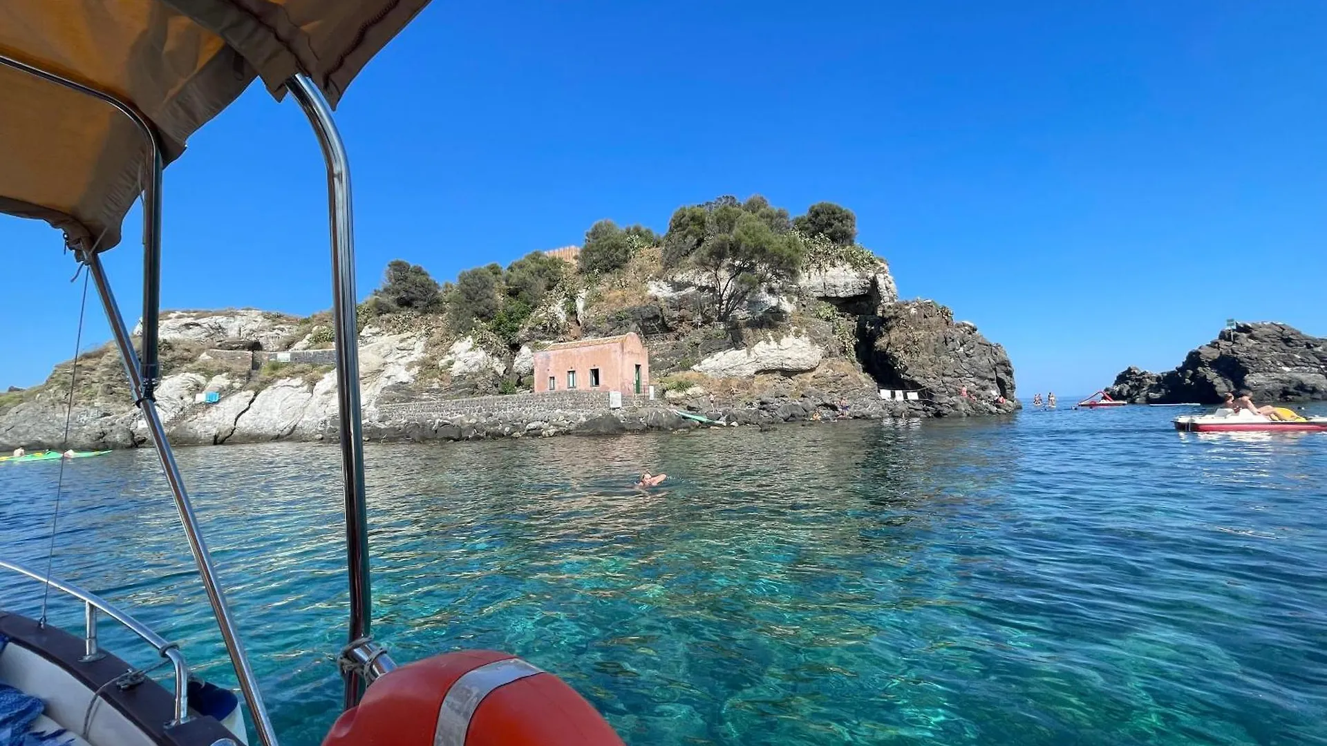 Etesia Vacation Home Aci Trezza Italien
